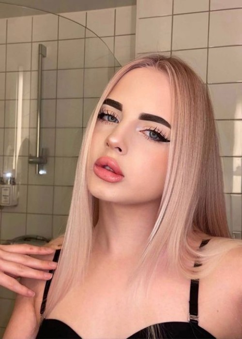 Проститутка Моника Моника